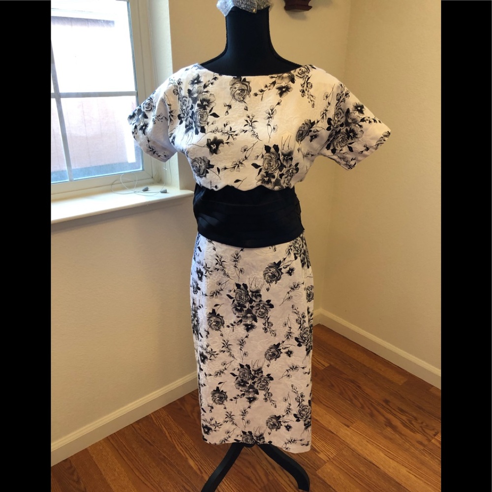 (NWOT). Dress. SWEET!!!SWEET SEXY